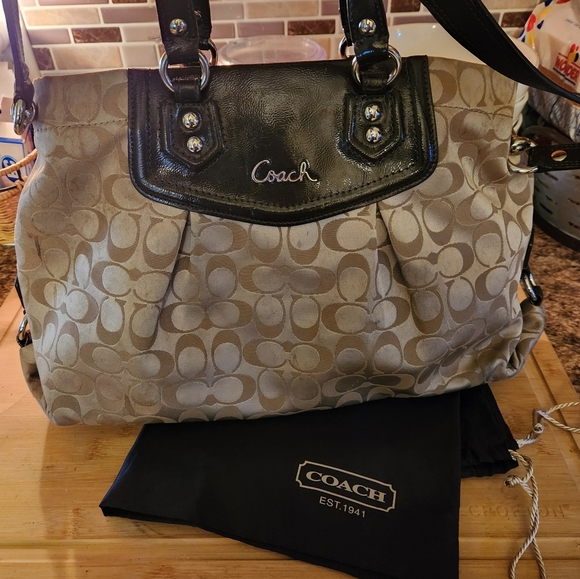 Coach Handbags - Vintage Coach Shoulder or Hadbag with Dust Bag